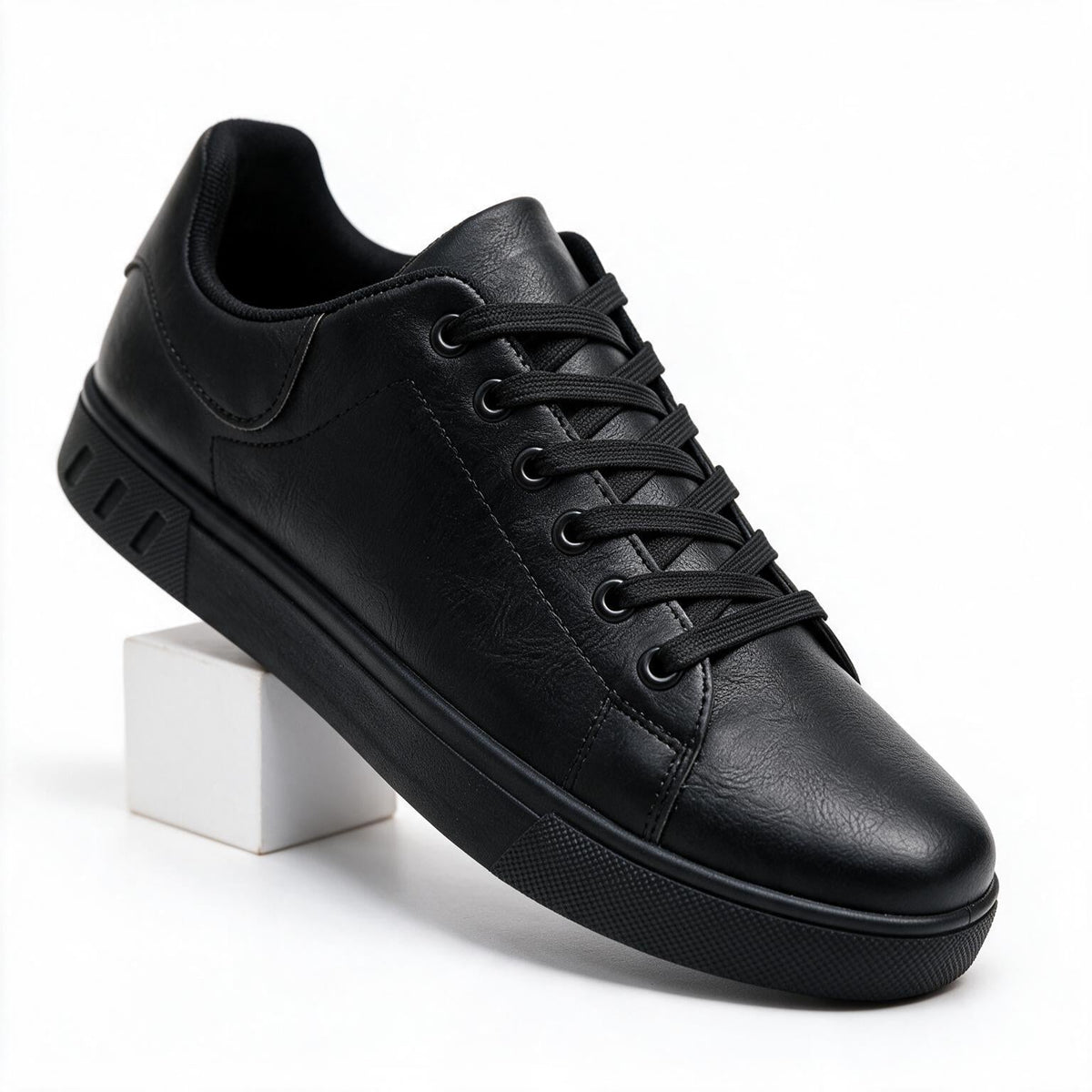 Ellis | Mens Casual Everyday Soft Soled Versatile Shoes Black packshot