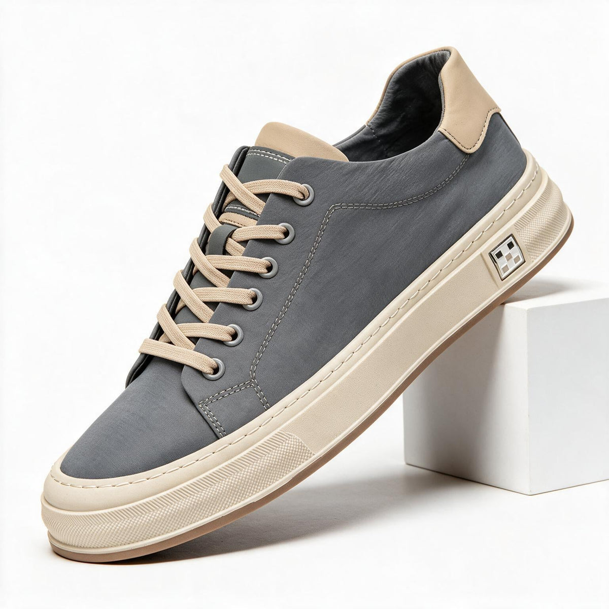 Bennett | Mens Black Trainers Sports Shoes Breathable Lightweight Casual Sneakers Grey packshot