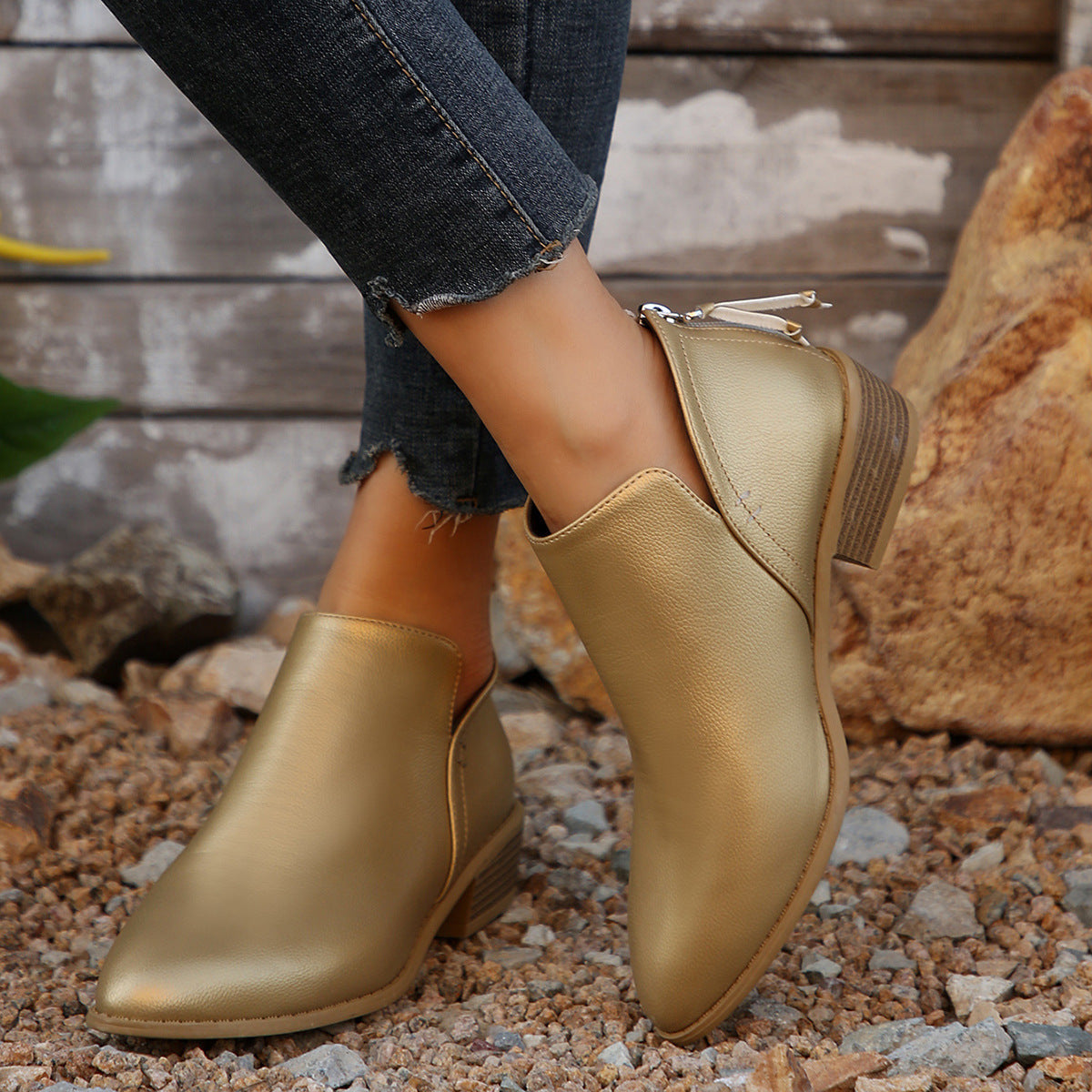 Rosalie | Womens Pointed Toe Block Heel Court Shoes On Pumps - Gold