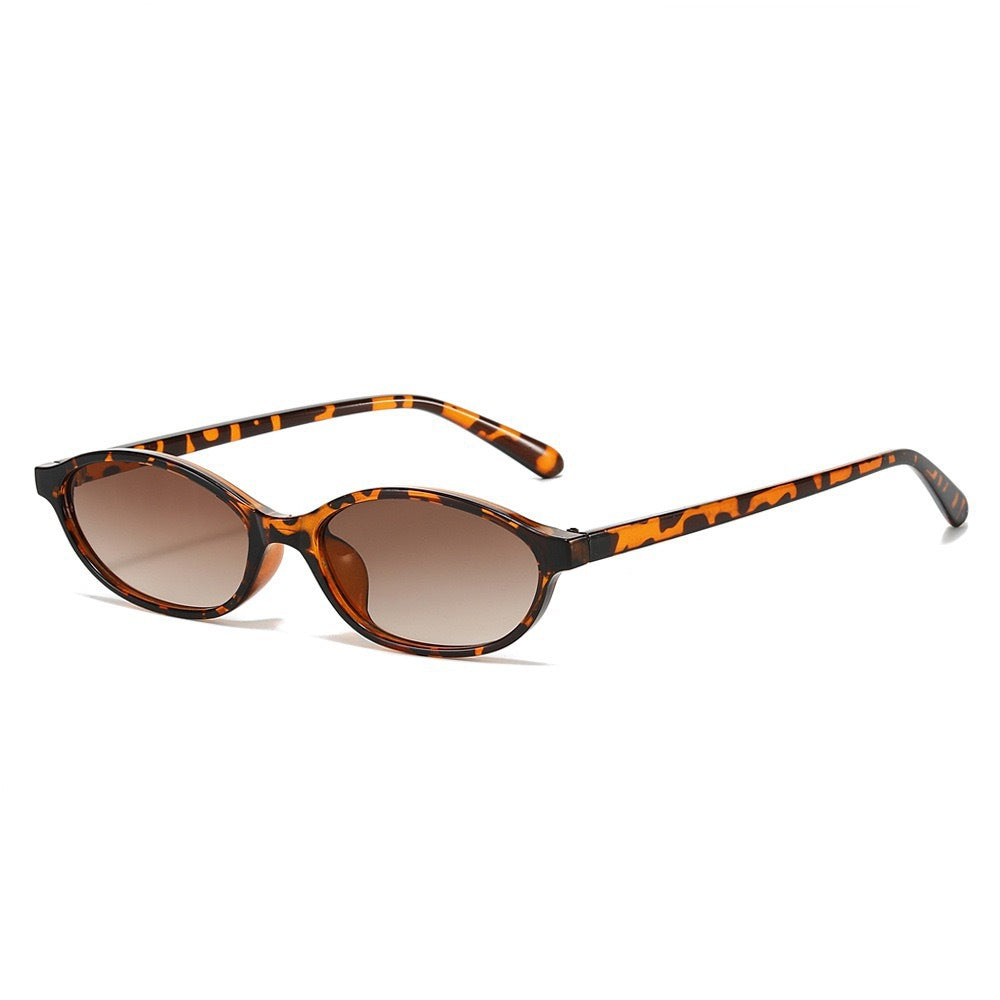Thalia | Womens Small Oval Retro Sunglasses - Leopard / Double Tea Lens